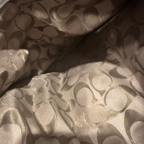 Authentic COACH 9248 Off-White Pebbled Leather Bag with Brown Leather Trim - Picture 5 of 5